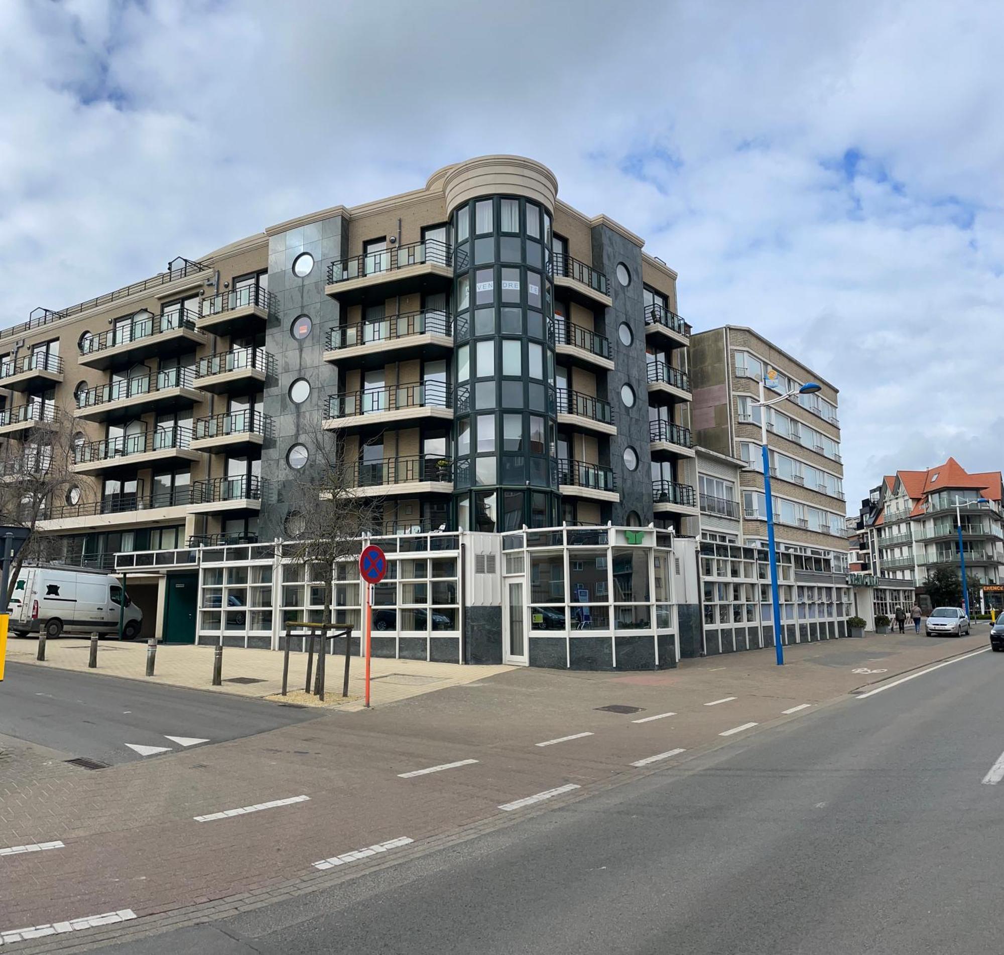 Appt Pablo Met Prive-Garage, Vlakbij Zee, In Koksijde-Bad Apartment Екстериор снимка